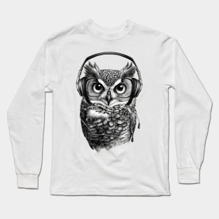 Owl Daring in Black and White Wearing Headphones Long Sleeve T-Shirt